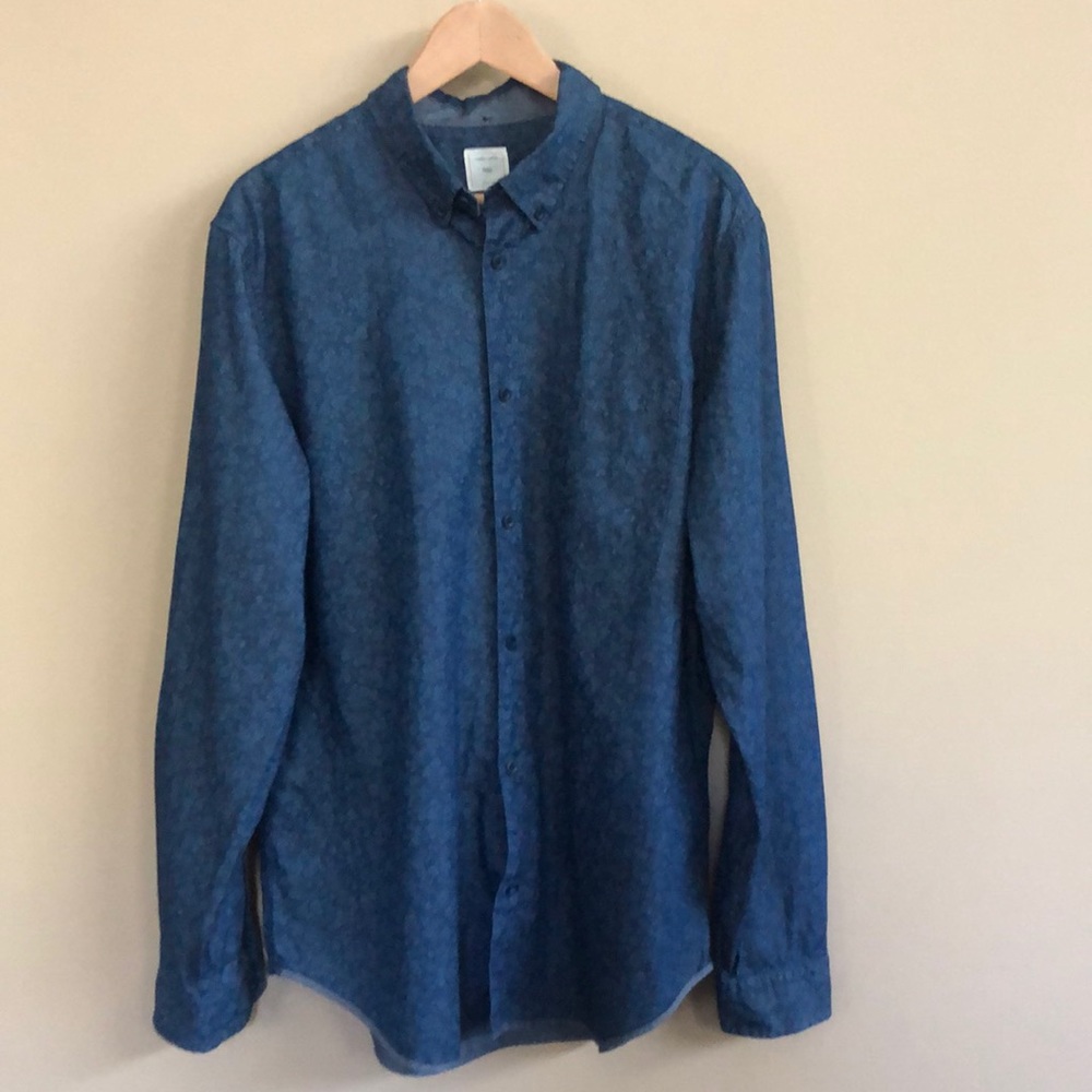 Men’s Gap Blue Button Down Shirt